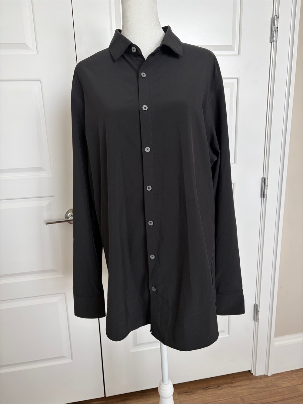 Mizzen+Main Black Long-Sleeve Button Shirt